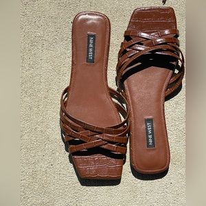 Nine West Size 8 Flat Sandal